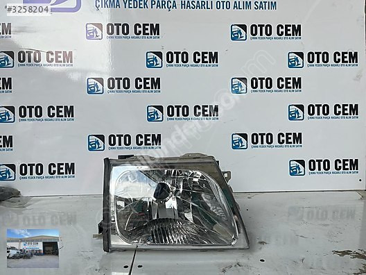 OTO CEMDEN ÇIKMA TOYOTA HİLUX (2003-2004) SAĞ FAR