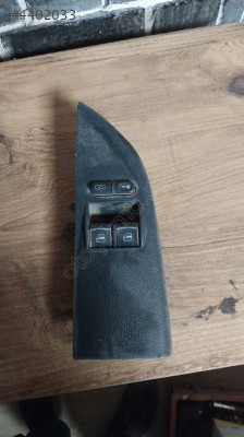 6Y1867227 orj skoda fabia sol ön  cam düğmesi