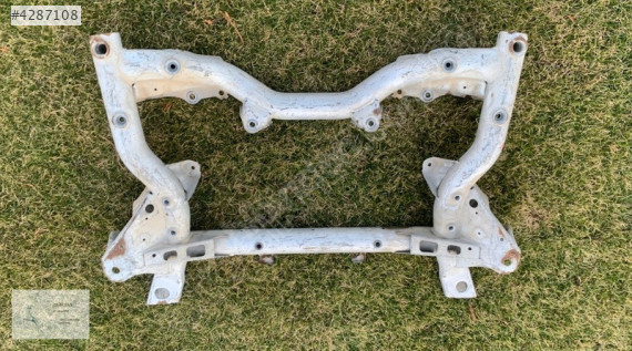 MERCEDES C SERİ W204 TRAVERS ÖN BEŞİK