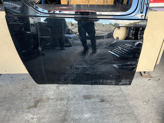 HYUNDAİ STARİA SAĞ ARKA SÜRGÜLÜ KAPI ORİJİNAL ÇIKMA YEDEK PARÇA
