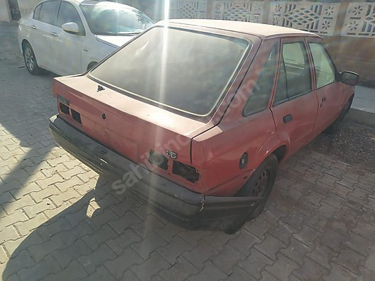 FORD ESCORT ARKA BAGAJ KAPAK