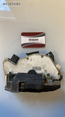 5N0839016G volkswagen tiguan 2014 sağ arka kapı kilidi