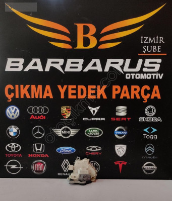 AUDİ A4,A5 SOL ÖN KAPI KİLİDİ 8J1837015D