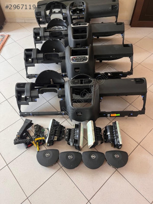 Opel Corsa orijinal göğüs torpido