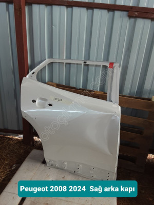Peugeot 2008 2024  Sağ arka kapı