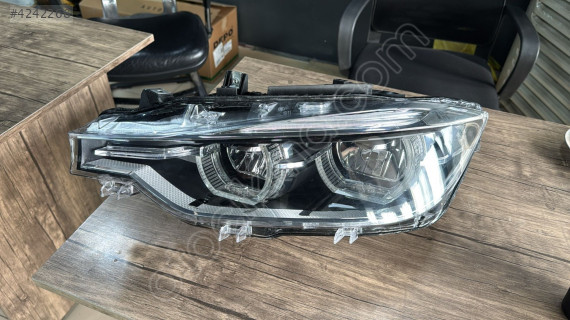 BMW 3 SERİ F30 LCİ SOL FARLED