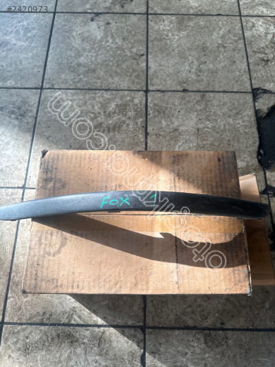 Ford Focus 1 sağ ön tampon bantı