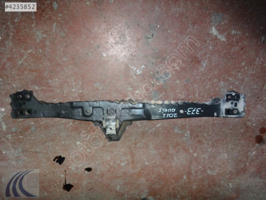 TOYOTA AURIS 2011 ÇIKMA ÖN PANEL ALTI TRAVEZİ