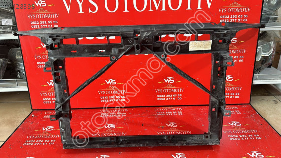 5E0805588            2013-2017 SKODA OCTAVİA ÖN PANEL
