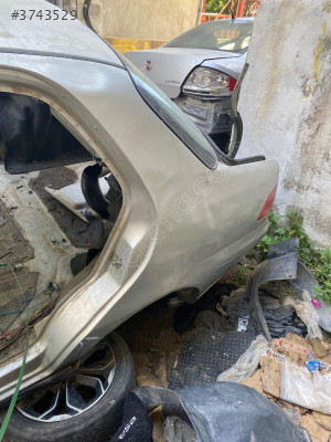 Fiat Albea Sol Arka Çamurluk