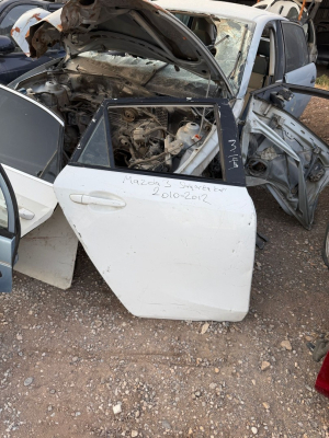 MAZDA 3 SAĞ ARKA KAPI ÇIKMA ORJİNAL