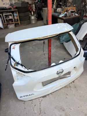 Nıssan X-trail çıkma orjınal arka bagaj kapağı