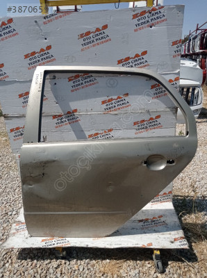SKODA FABİA SOL ARKA KAPI ÇIKMA BOŞ 2000-2008