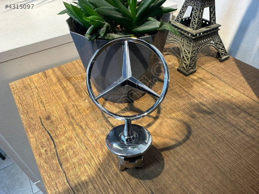 W204 MOTOR KAPUTU ARMASI YILDIZI SIFIR