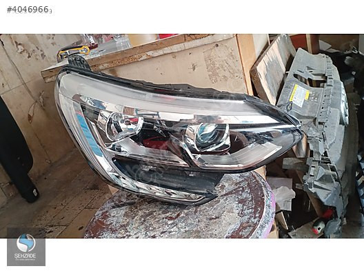 RENAULT MEGANE 4 JOY PAKET SAĞ FAR ÇIKMA ORJİNAL