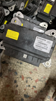 Orjinal Çıkma Volvo XC90-XC60-S90 Airbag Beyni 31681216