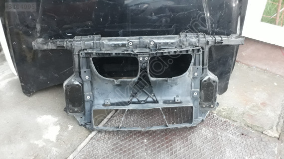 BMW E87 ÖN PANEL 51647193748
