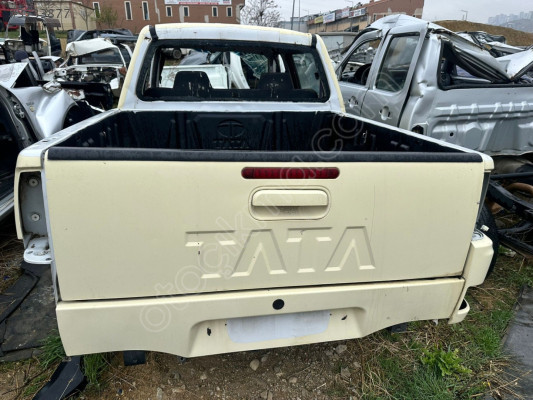 Tata xenon çıkma arka kasa
