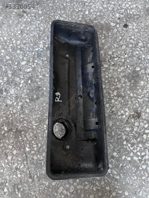 R9 1.4 külbütör kapağı