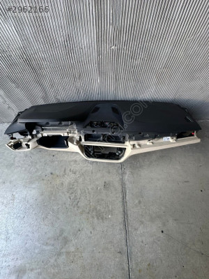 BMW G30 GÖĞÜS TORPİDO SİYAH BEJ DİKİŞSİZ + AİRBAG 51459868754 BLT