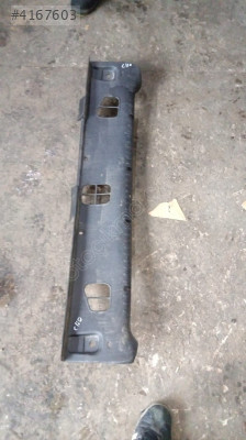Renault Clio 2 hb bagaj kilit üst kaplamasi
