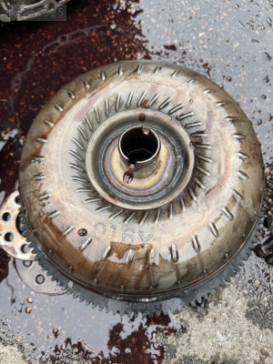 Toyota Carina otomatik 2000 ben seninle otomatik Volant türbin