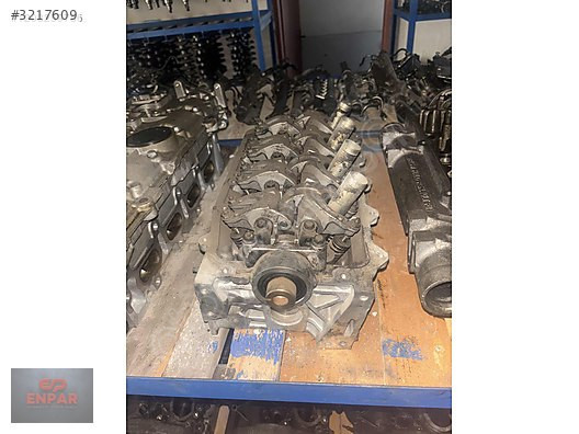 Renault clio 1.2 16 valf silindir kapağı