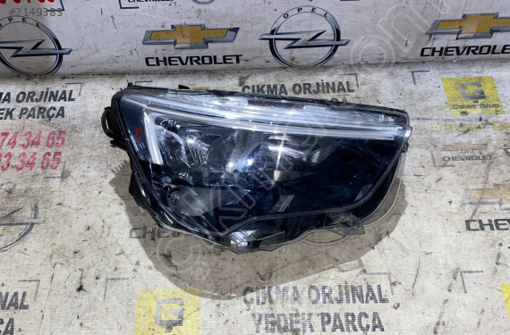 OPEL COMBO E SAĞ ÖN FAR ÇIKMA SÖKME YEDEK PARÇA