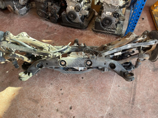 VOLVO XC90 D5 ARKA DEFRANSİYEL 2.4 DİZEL 2005-2010 P31325348