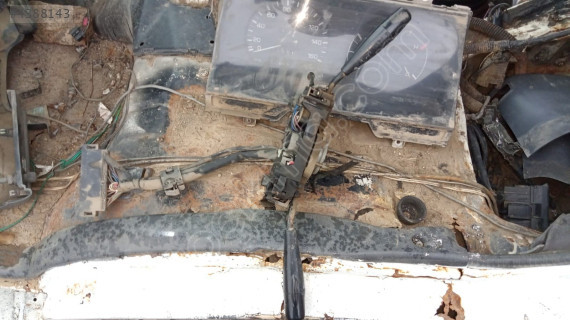 Toyota hiace sinyal silecek kolu