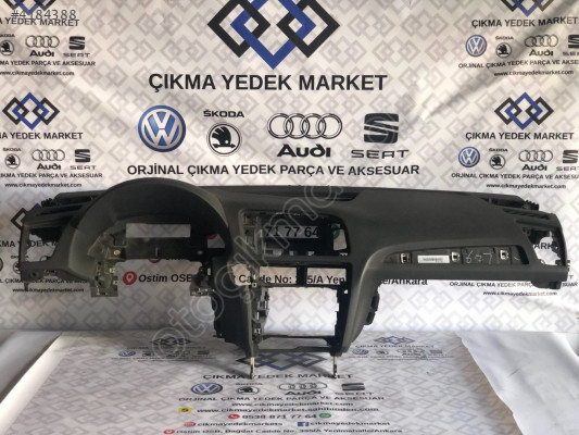 AUDİ A4 ÖN GÜĞÜS (TORPİDO) 2010-2013