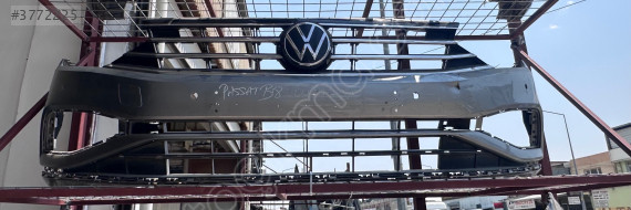 Volkswagen Passat B 8 ön tampon çıkma orijinal