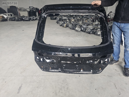 2022/2025 HONDA HR-V SİYAH BAGAJ KAPAĞI ORJINAL