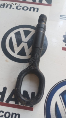 8K0805815 Seat Leon 2015 arka tampon çeki demiri
