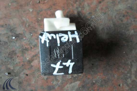 TOYOTA HILUX 2008 ÇIKMA KAPUT AÇMA KOLU