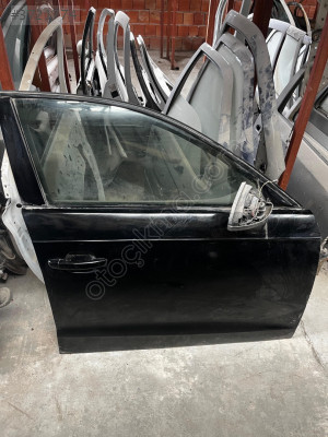 Audi A 3 sağ ön kapı