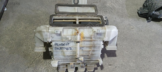 PEUGEOT PARTNER KALORİFER KUTUSU