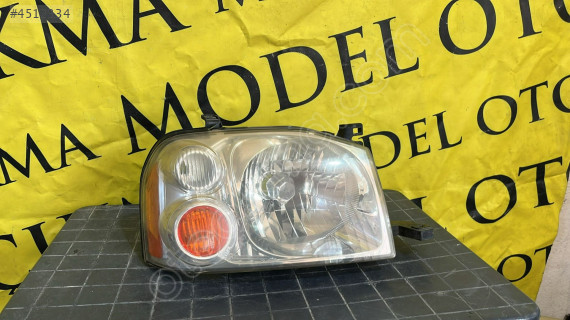 NİSSAN SKYSTAR SAĞ ÖN FAR