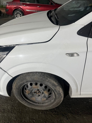 RENAULT TALİANT SOL ÖN ÇAMURLUK SÖKME HATASIZ