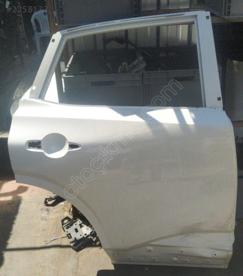 NİSSAN QASHQAİ ARKA SAĞ KAPI ÇIKMA YEDEK PARÇA J12 2022-