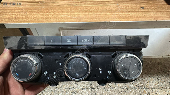 2016-2018 SKODA SUPERB KLİMA KONTROL PANELİ 3V0 820 047 R
