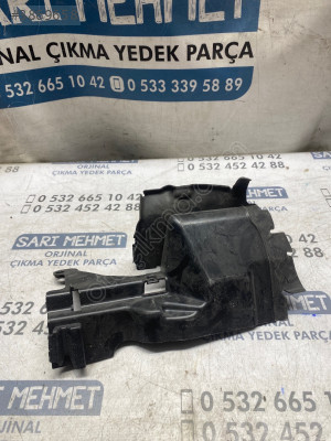 SIFIR ORJ VOLVO S60 RADYATÖR SAĞ ÖN ALT PLASTİĞİ 31353047