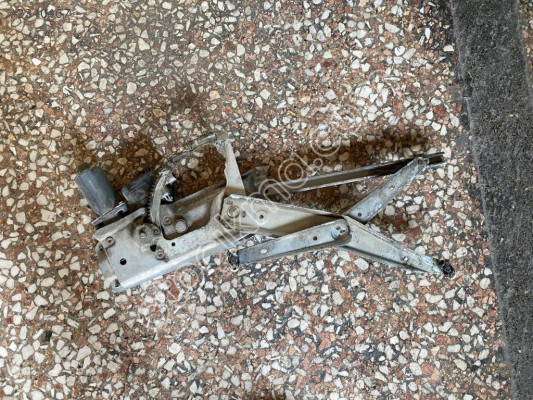 OPEL VECTRA B SAĞ ÖN KAPI CAM KRİKOSU 1996-2001 MODEL