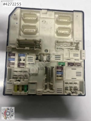 284B63788R RENAULT KANGO UPC SİGORTA KUTUSU