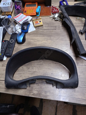 Opel Corsa B, combo B gösterge saati çerçevesi