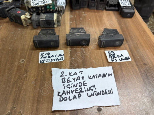 RENAULT 9 ARKA CAM REZİSTANS DÜĞMESİ