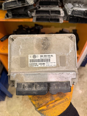 06A 906 033 BL Volkswagen Bora Motor Beyini Çıkma Orijinal