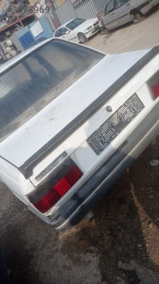 Renault 9 bagaj kapağı