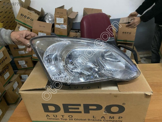TOYOTA COROLLA SAĞ FAR 2004-2006 MODEL HATCBACK İTHAL