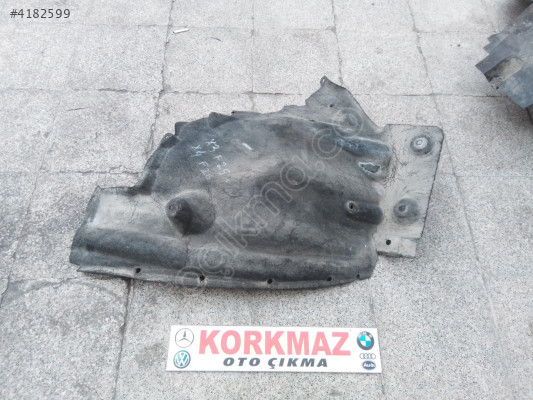 BMW X3 F25 xDRİVE SOL ÖNÜN ARKASI ÇAMURLUK DAVLUMBAZI 2011